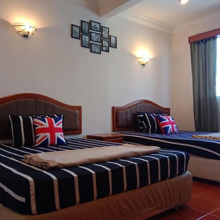 Glory Beach Resort Private Penthouse ポートディクソン エクステリア 写真