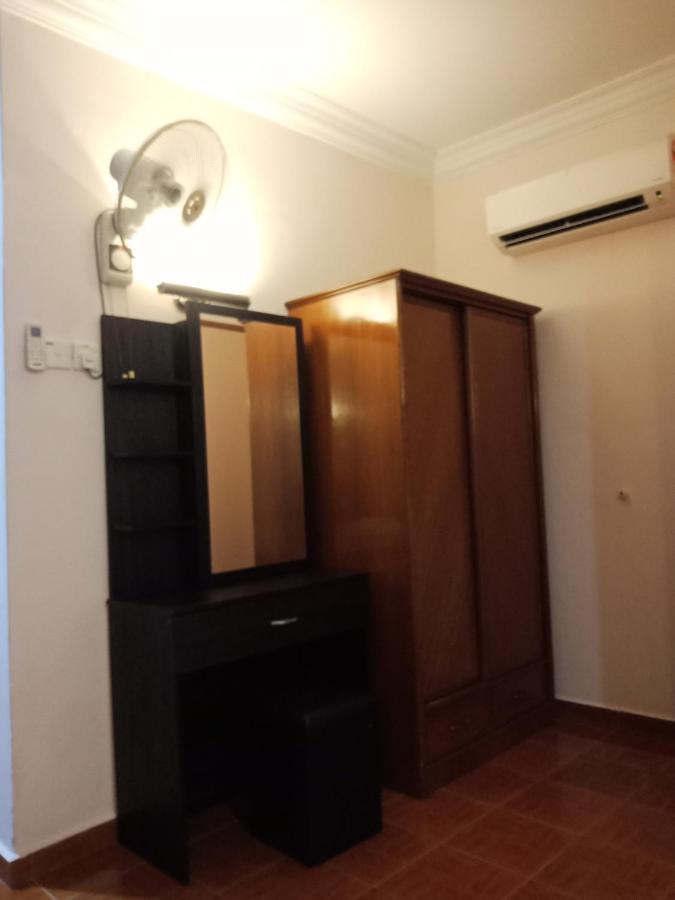 Glory Beach Resort Private Penthouse ポートディクソン エクステリア 写真