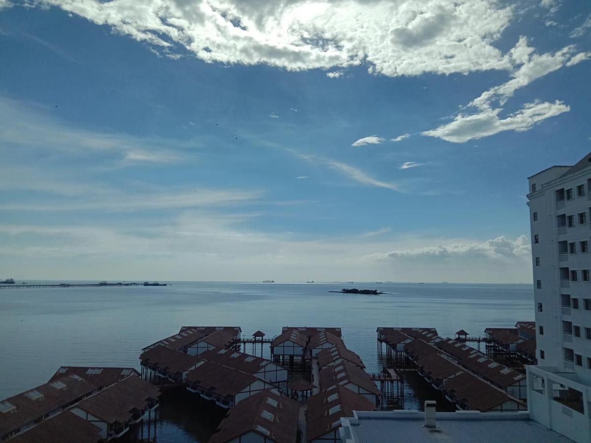 Glory Beach Resort Private Penthouse ポートディクソン エクステリア 写真